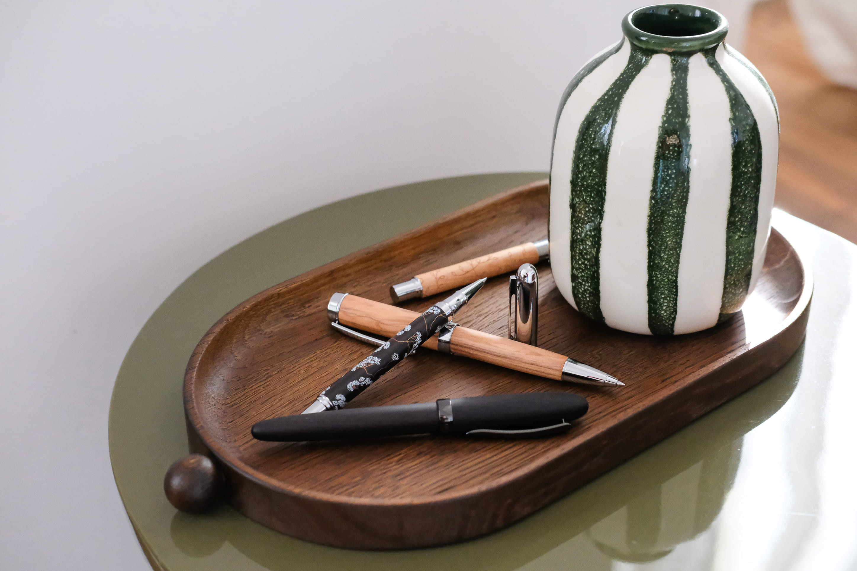 Comment choisir son stylo : bille, roller, plume ou portemine ?
